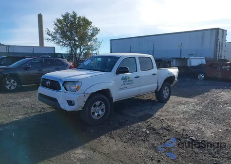2013 Toyota Tacoma Base V6 z USA, uszkodzony, nr VIN 3TMLU4EN0DM112149